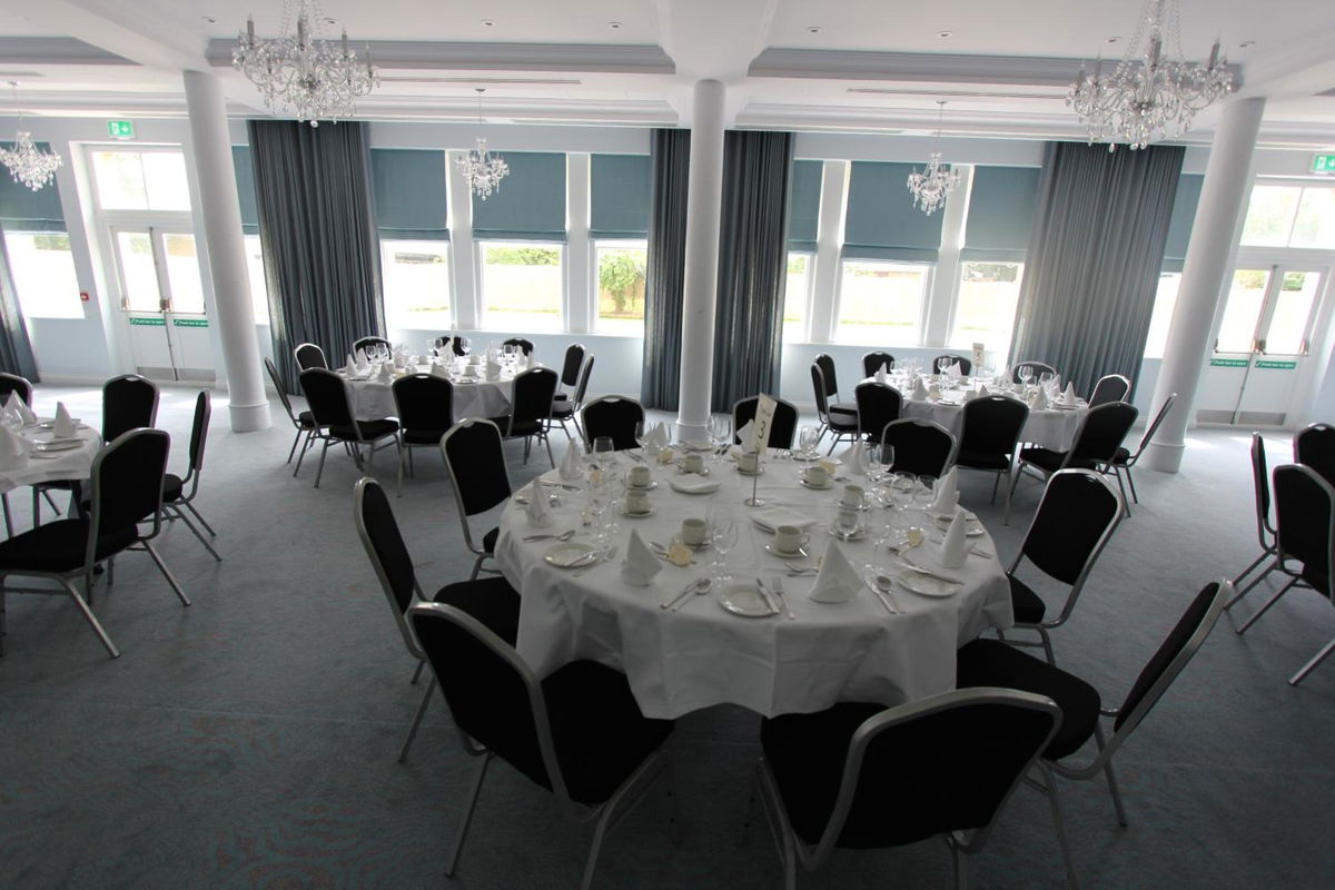 Yarrow Hotel photo 3