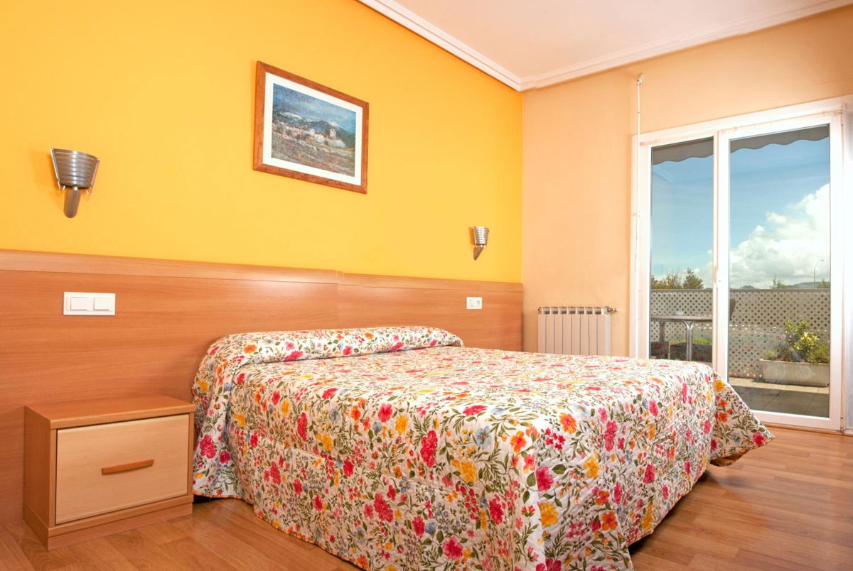 HOSTAL EUROPA pensión in Irún, ES