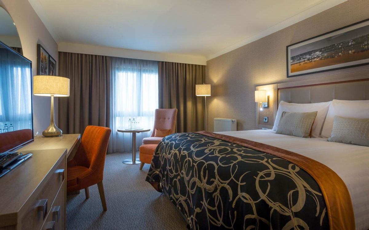 Clayton Hotel, Manchester Airport photo 3