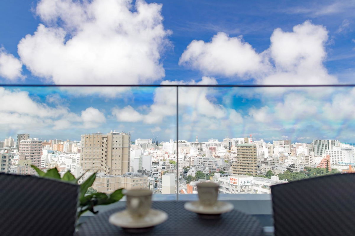 JR Kyushu Hotel Blossom Naha photo 2