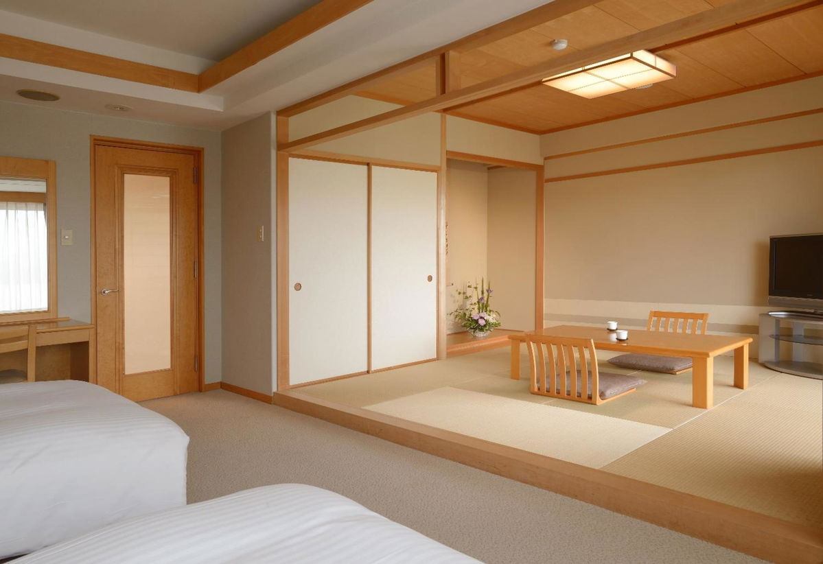 Toba International Hotel photo 2