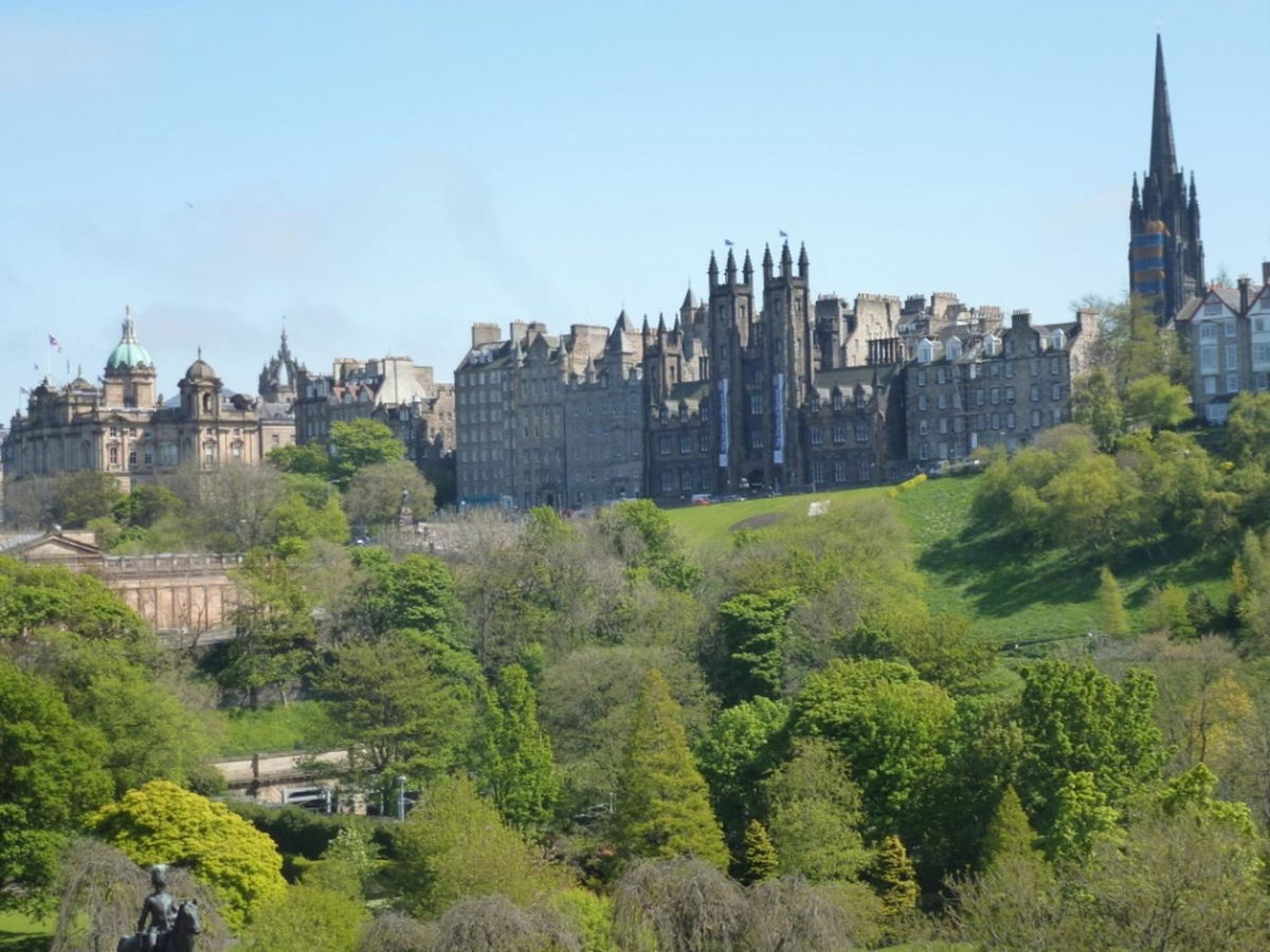 100 Princes Street photo 2