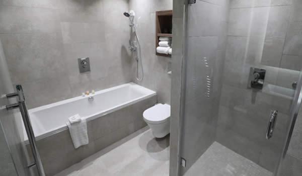 DoubleTree by Hilton Belfast City Ten Square photo 2