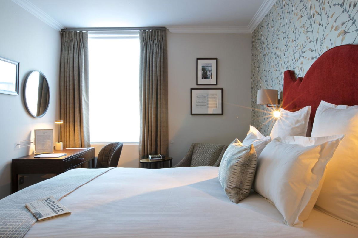 54 Queen's Gate Hotel photo 4
