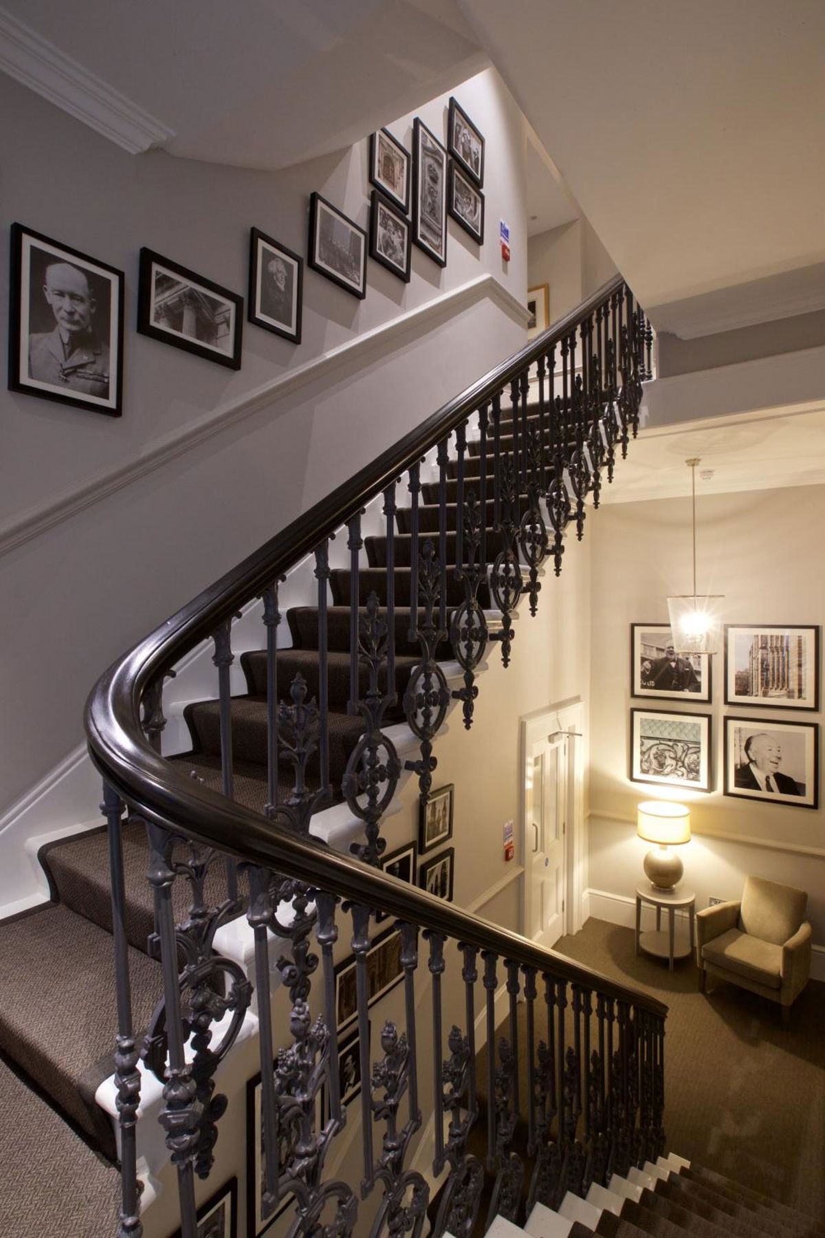 54 Queen's Gate Hotel photo 2
