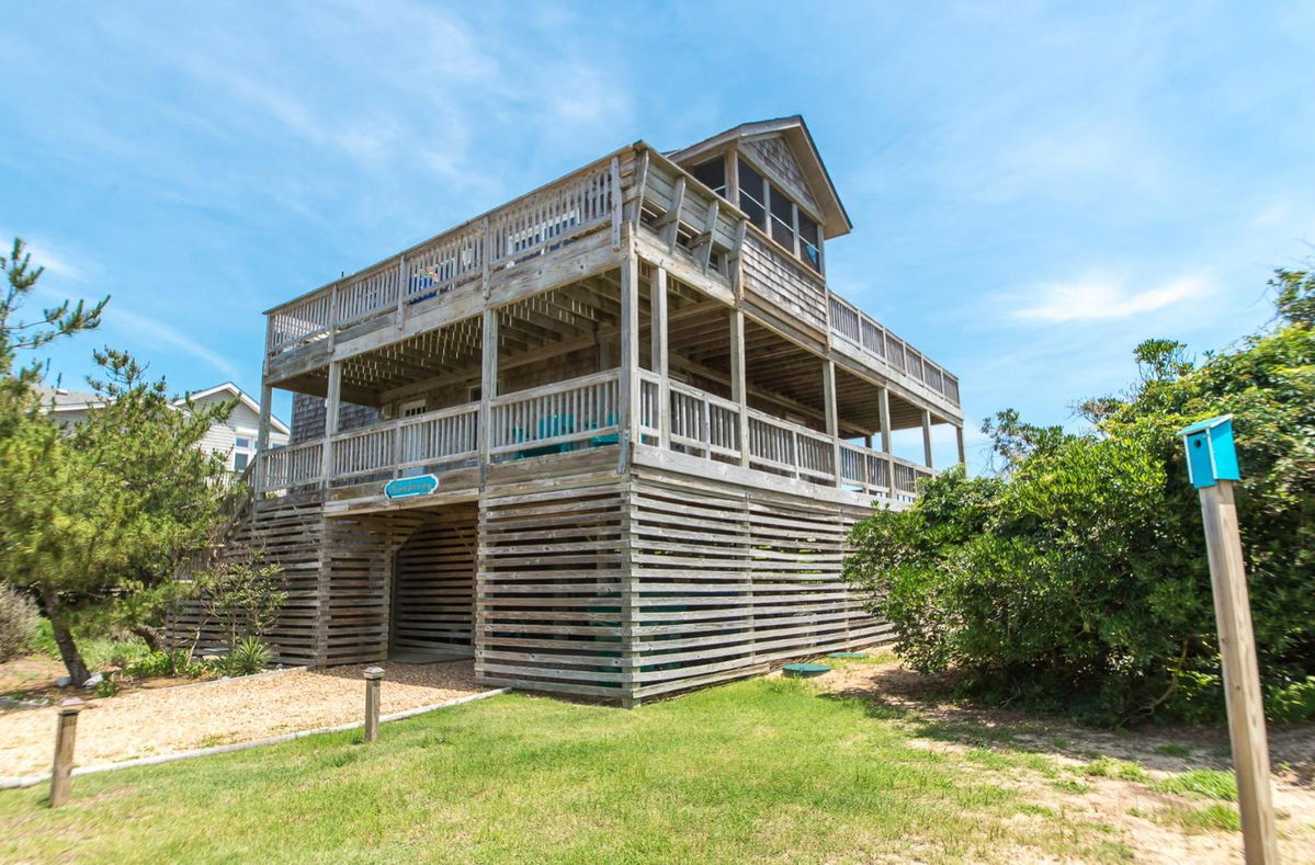 Breakaway - Duck, Sanderling, Oceanfront, Ocean View, Pets OK, Community Pool