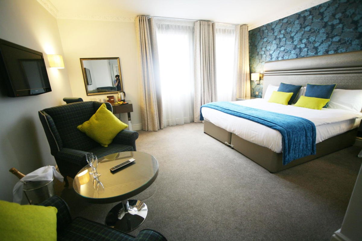 Crabwall Manor Hotel & Spa photo 3