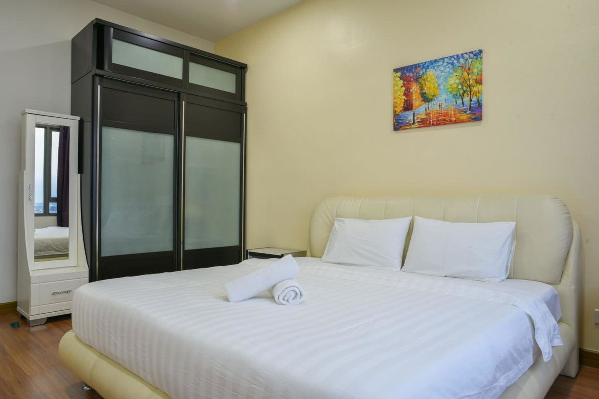 Damen Subang by Widebed photo 4