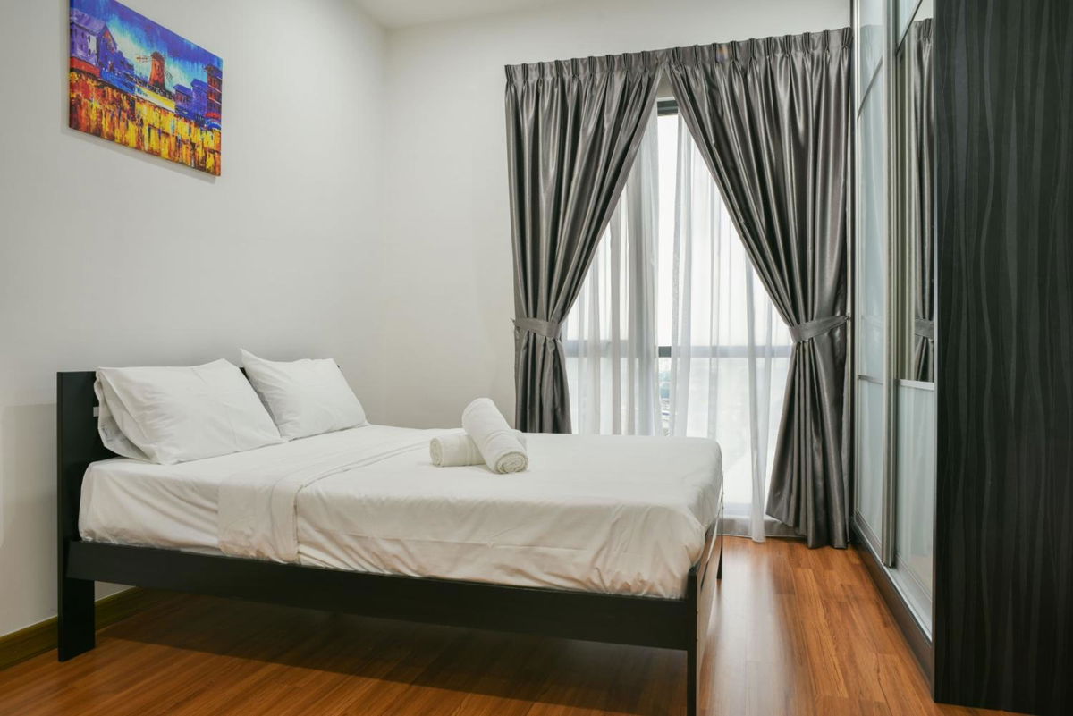 Damen Subang by Widebed photo 5