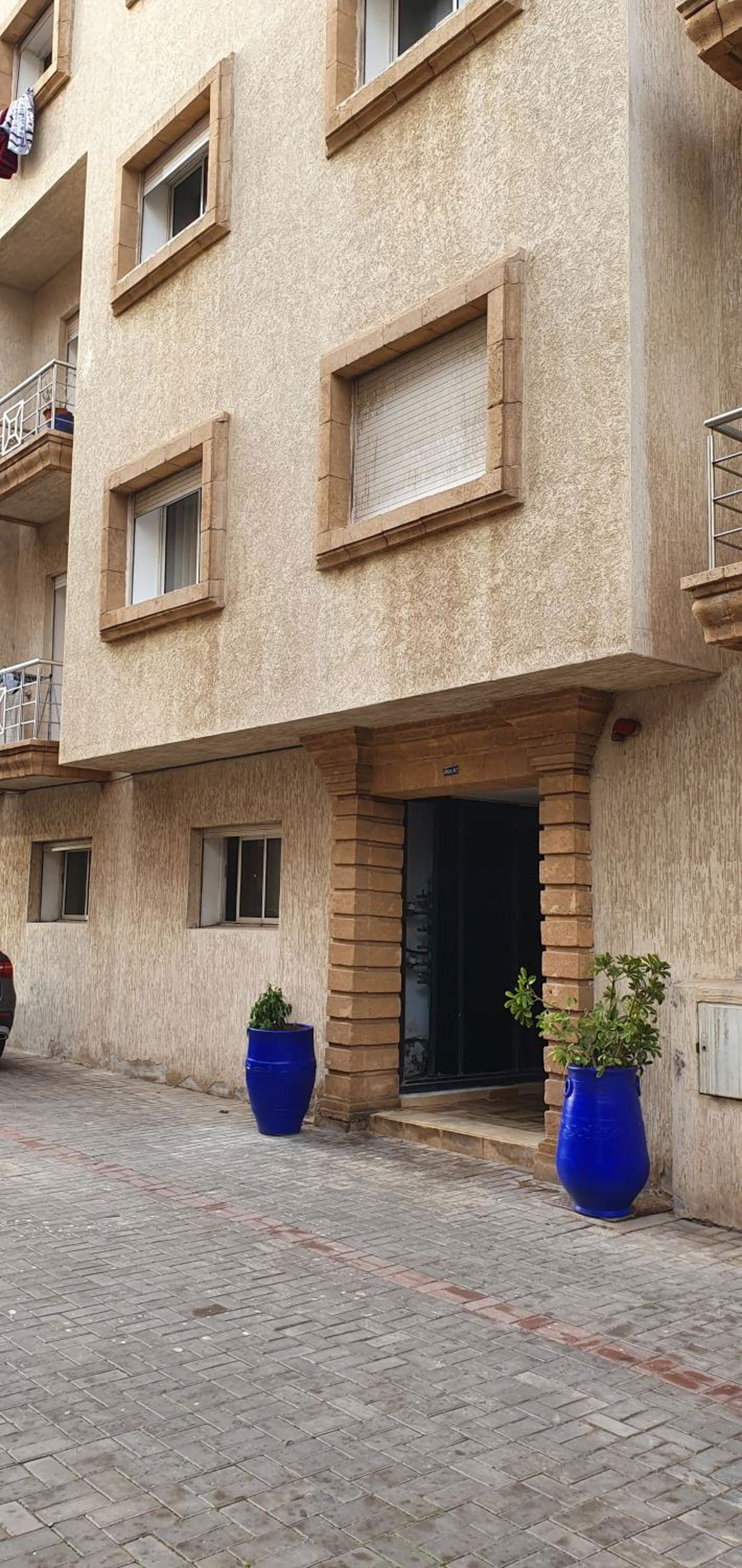 FRESH DESIGNED next to THE SEA -nice area - wifi