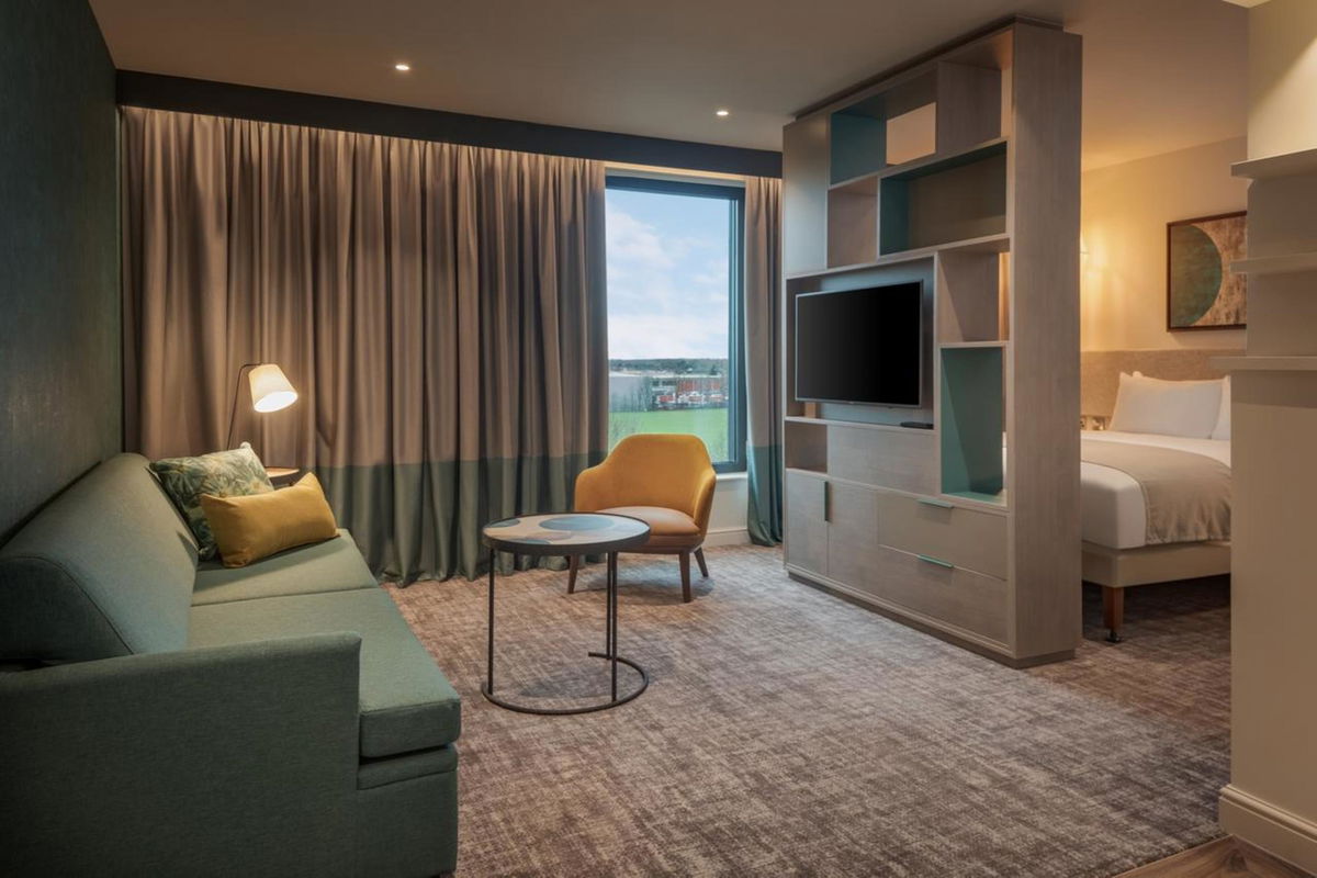 Staybridge Suites London Heathrow - Bath Road by IHG photo 4