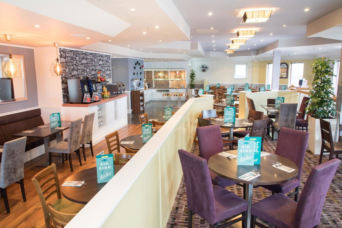 Holiday Inn Slough Windsor by IHG photo 3