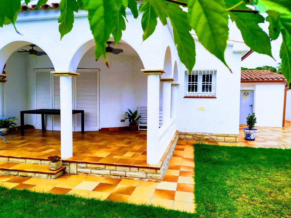 VILLA CAMBRILS BEACH Aparcamiento Gratis in Cambrils, ES