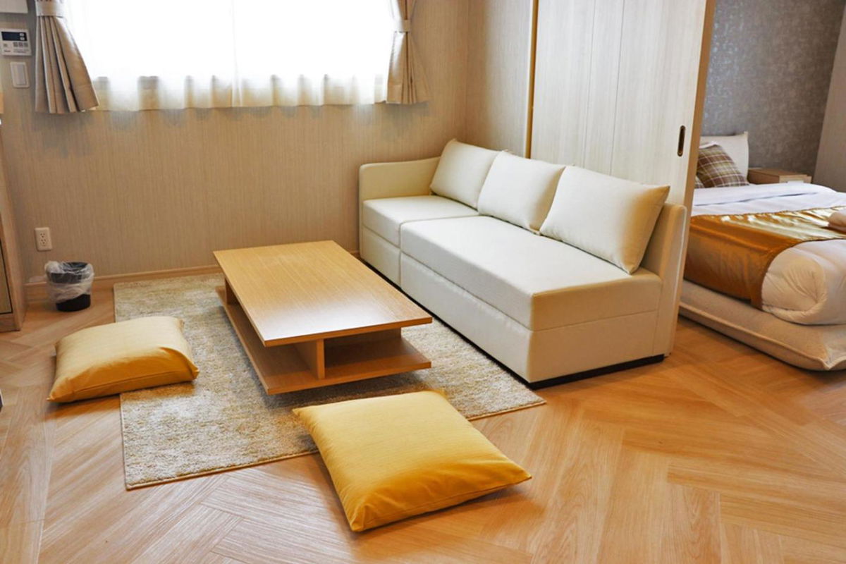 Ostay Vermillion Namba photo 4