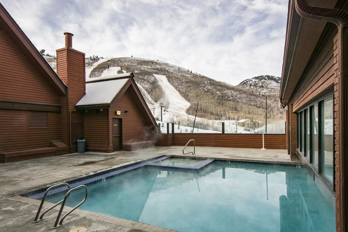 The Lodge at the Mountain Village by All Seasons Resort Lodging photo 4