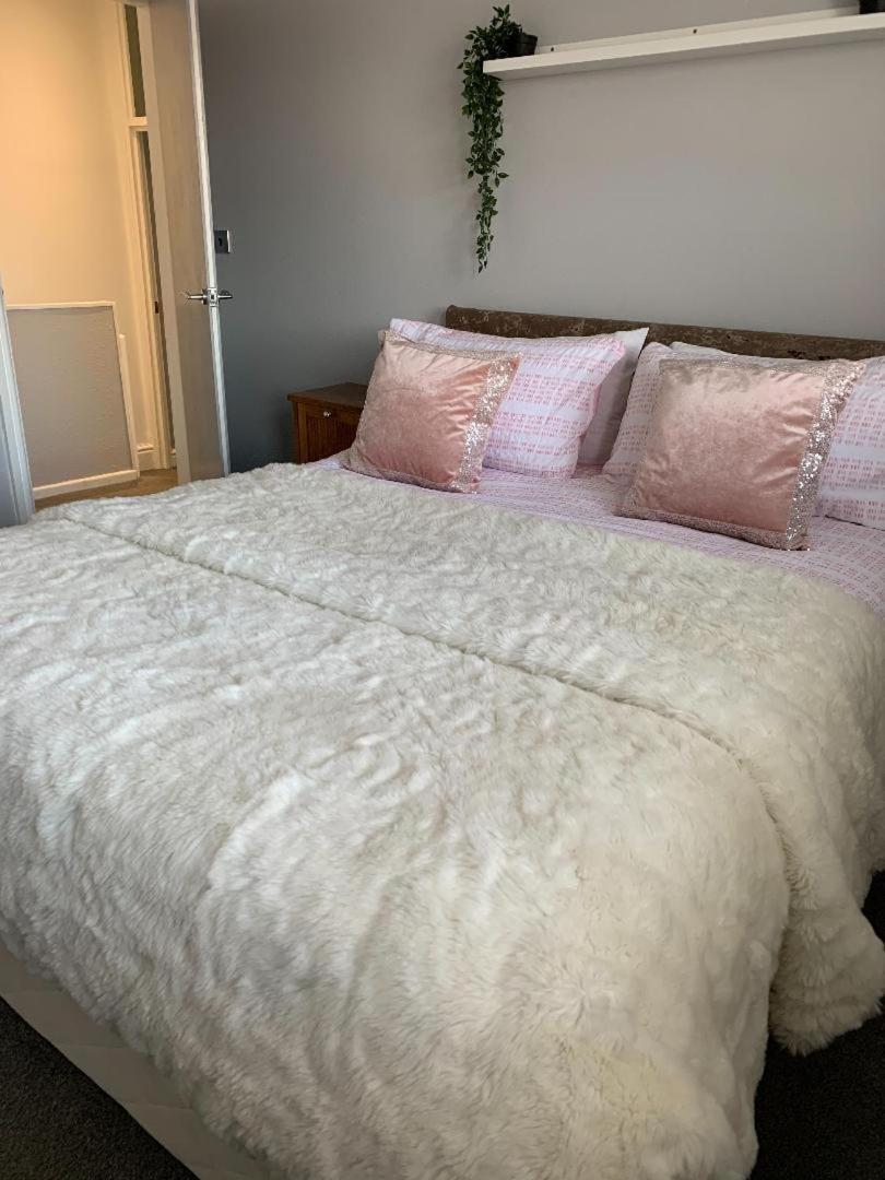 My Perfect Place Rooms & Apartments -Some rooms with Hot Tub- Free Parking in Blackpool, GB