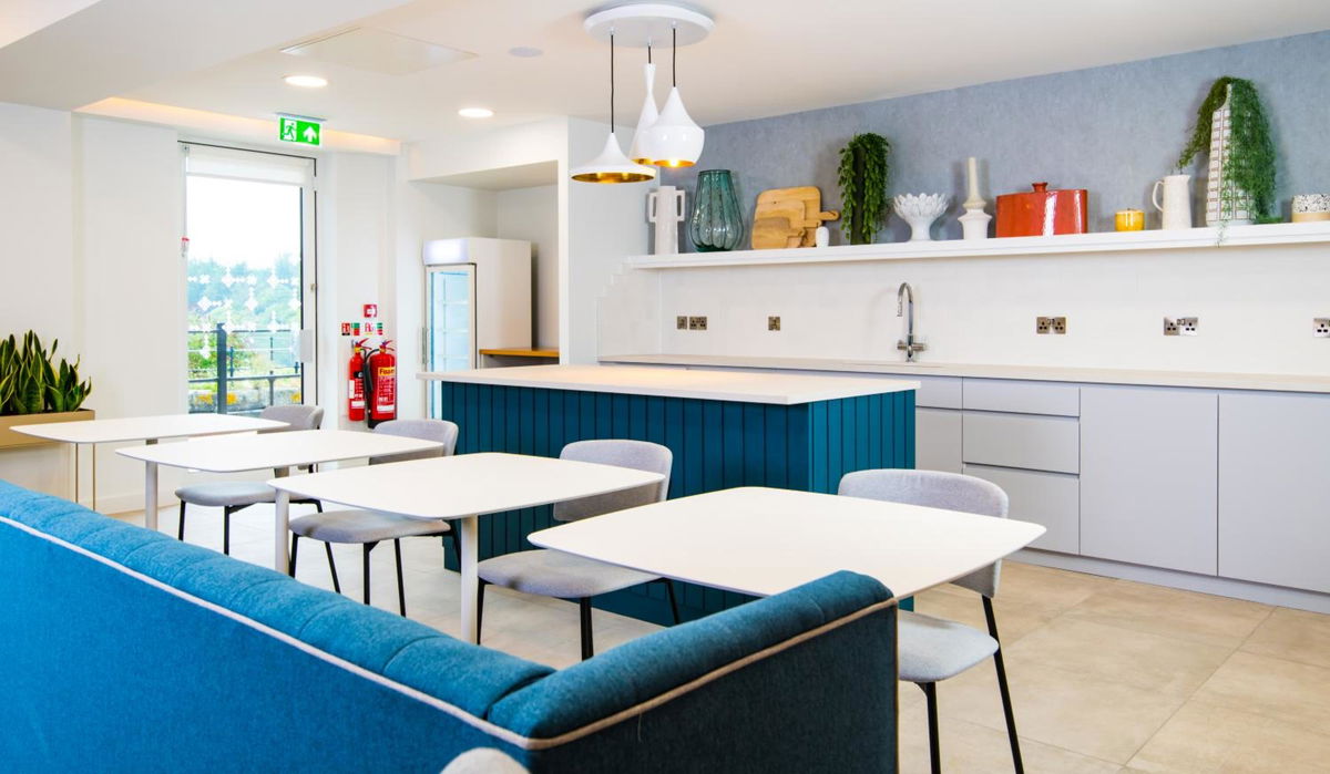 Staybridge Suites - Cardiff by IHG photo 2