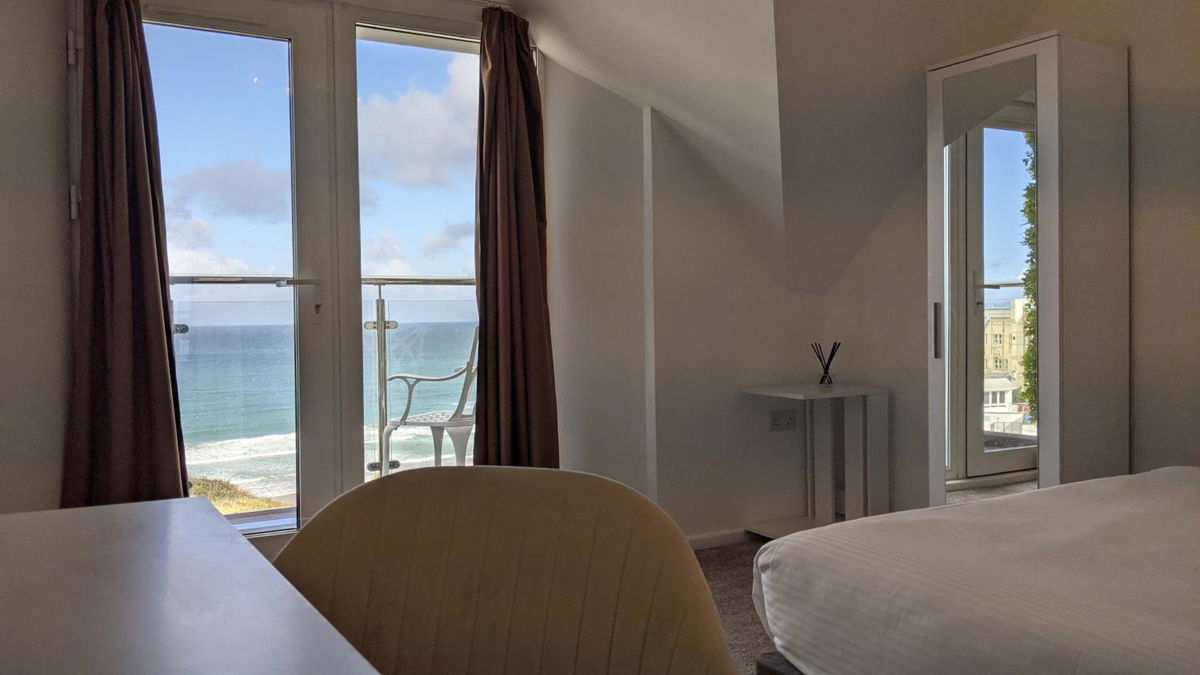 OYO Newquay Beach Hotel photo 3