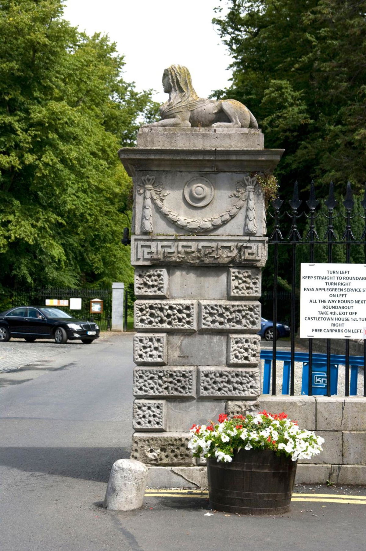 Castletown Gate House photo 2