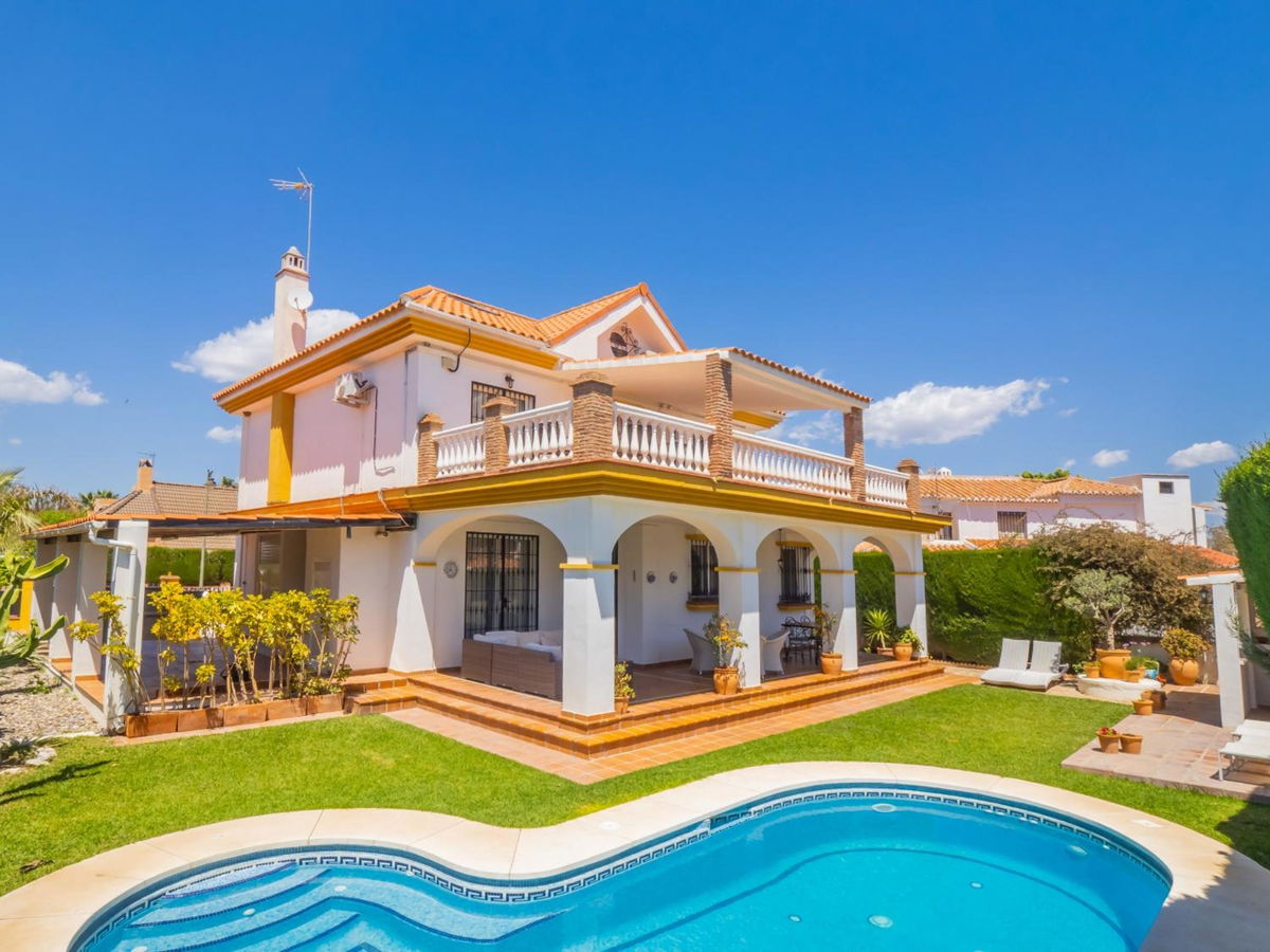 Cubo's Villa Yedra Guadalmar in Málaga, ES