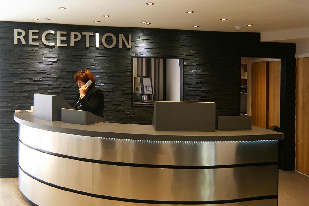 Damon’s Hotel photo 5