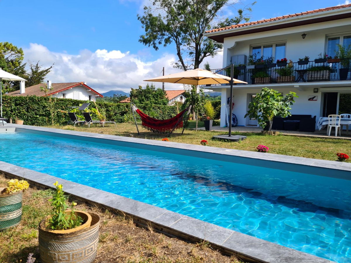Appartement avec cuisine et grande piscine chauffée photo 4