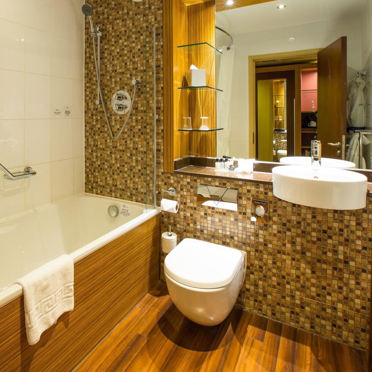 Ashford International Hotel & Spa photo 2
