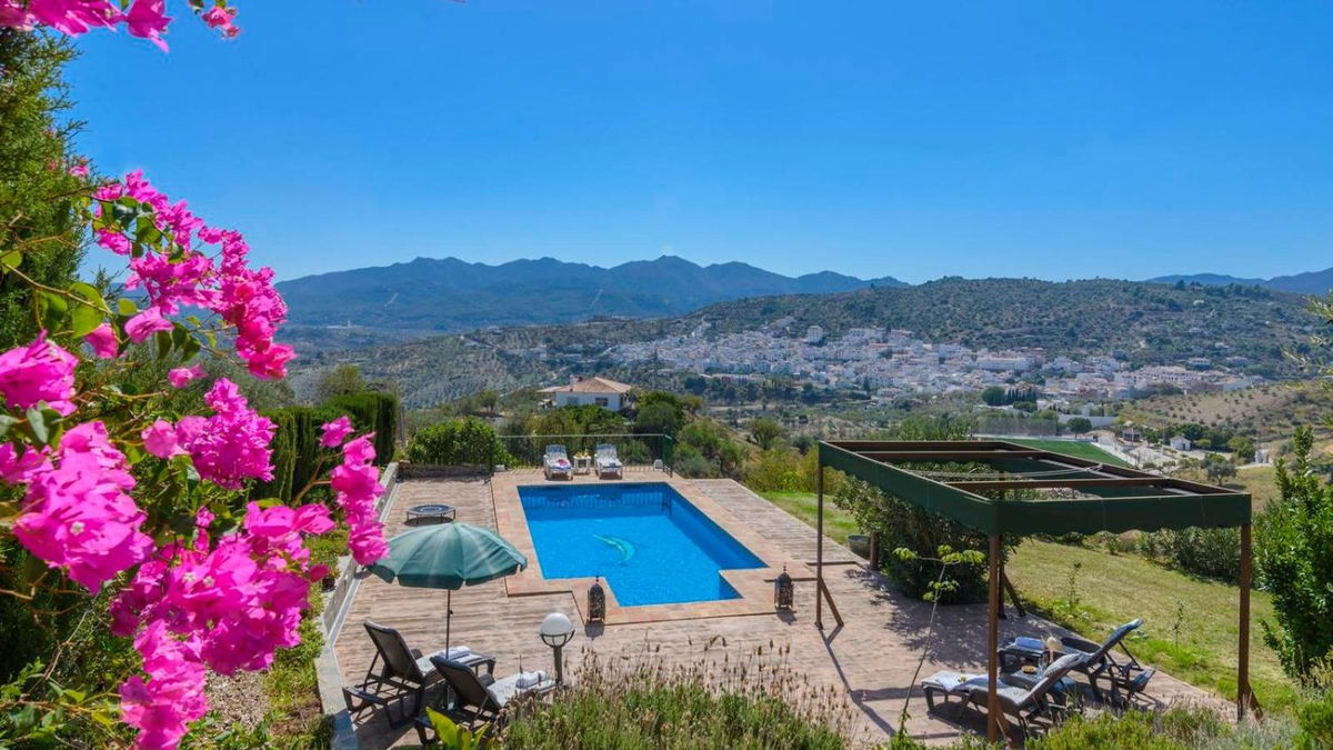 Villa Luz de Luna Guaro by Ruralidays in Guaro, ES