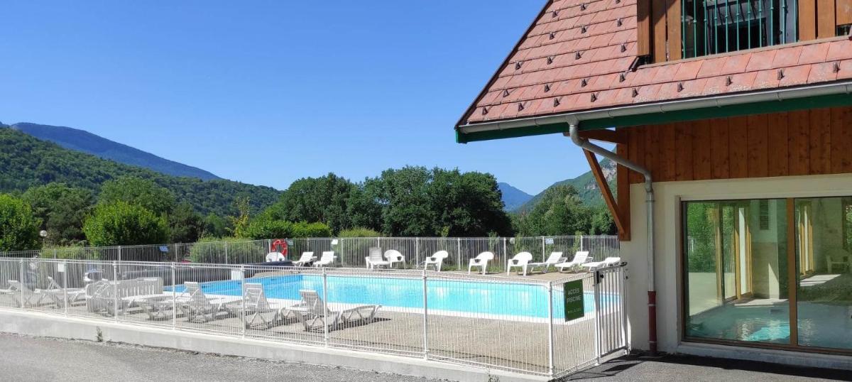 Cosy du Birdie Logement 4 pers avec piscine in Giez, FR