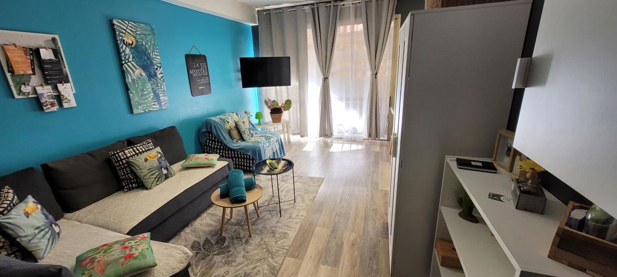 BlueBird in Cavaillon, FR