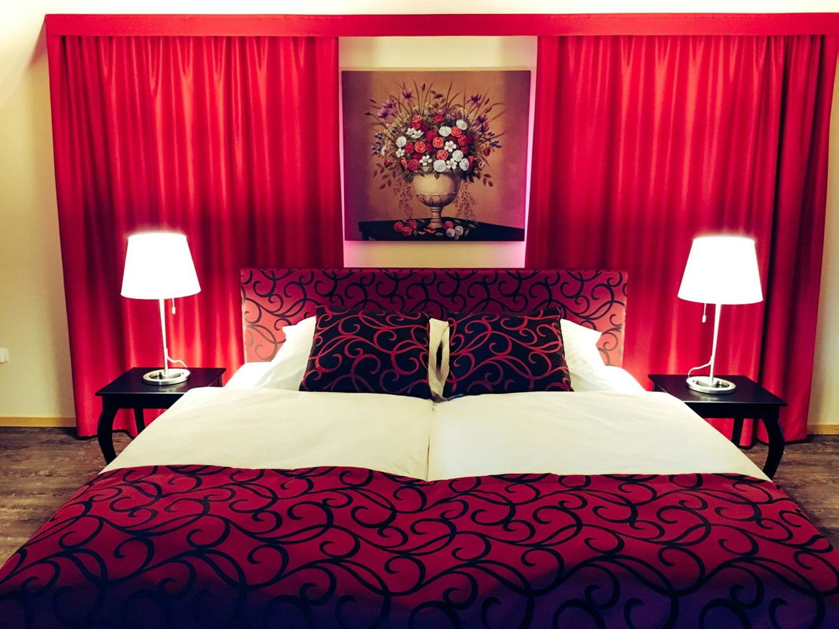House of the Sauer - Bed and Breakfast | Guest Room | Holiday Home photo 2