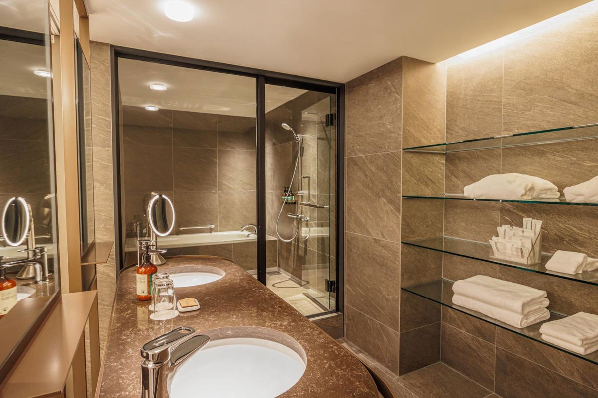ANA Crowne Plaza Hiroshima by IHG photo 4