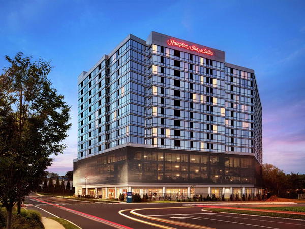 Hampton Inn & Suites Teaneck/Glenpointe