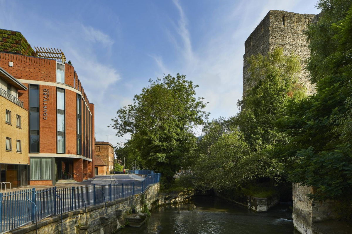 Courtyard by Marriott Oxford City Centre photo 3