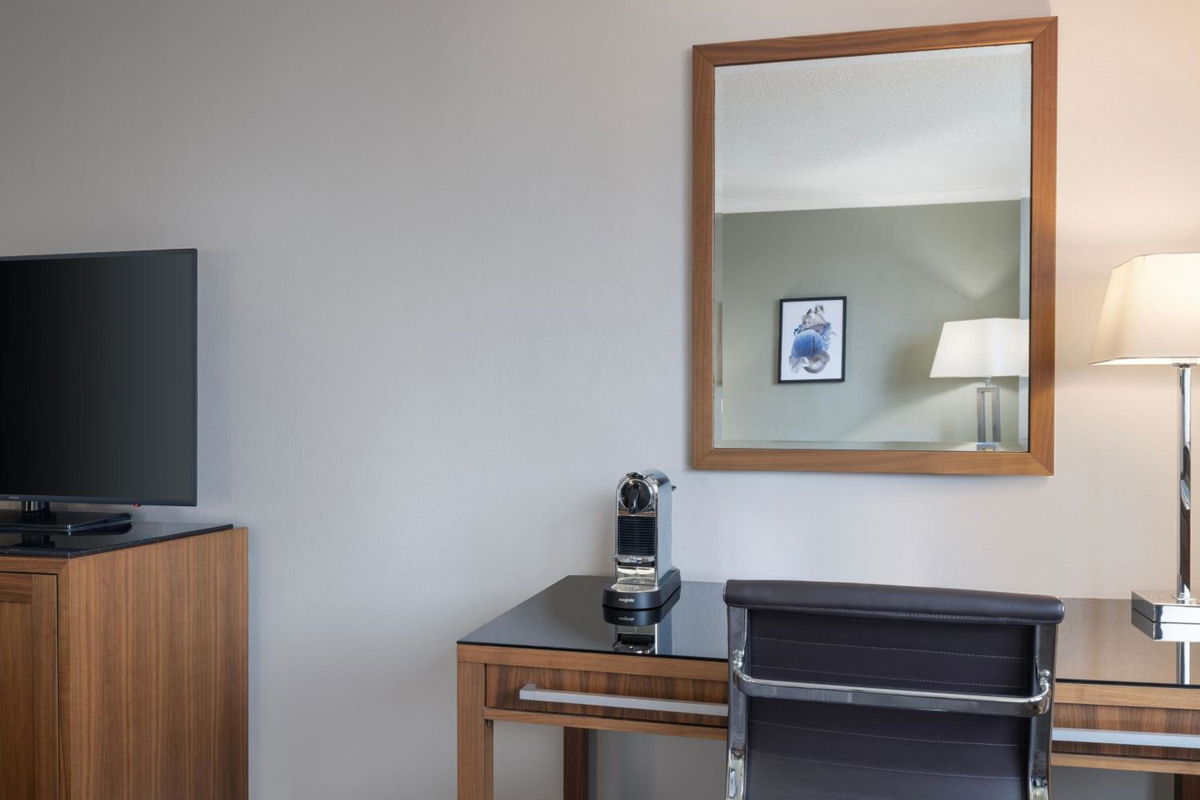 Delta Hotels by Marriott Swansea photo 2