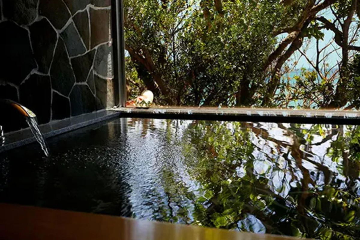 Hyakunagaran photo 2