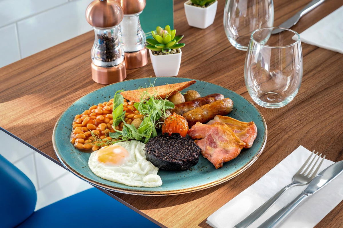 Courtyard by Marriott Glasgow Airport photo 5