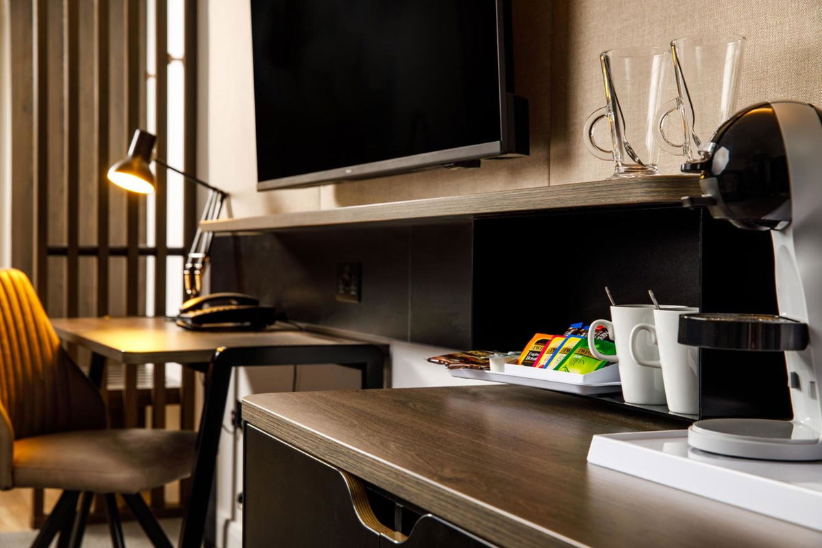 Holiday Inn Milton Keynes Central by IHG photo 3