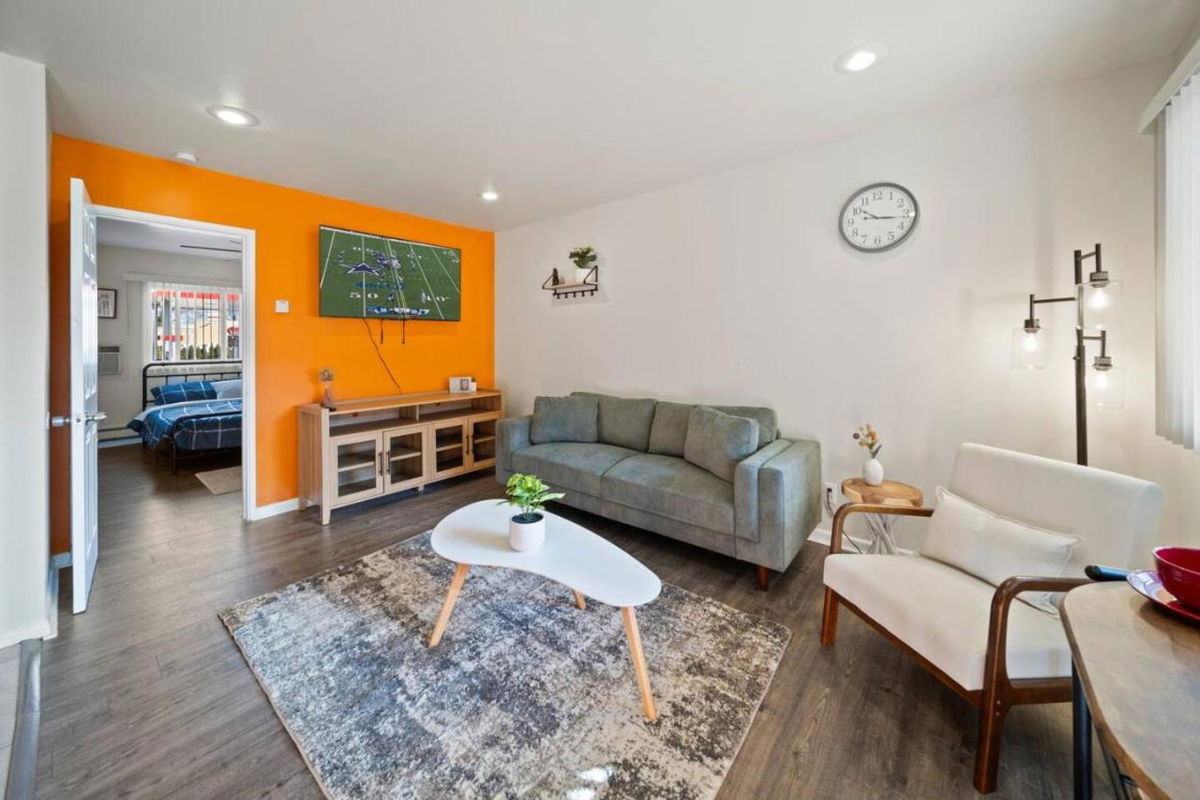 Cozy 1 Bd Apt minutes walking downtown Ferndale photo 2