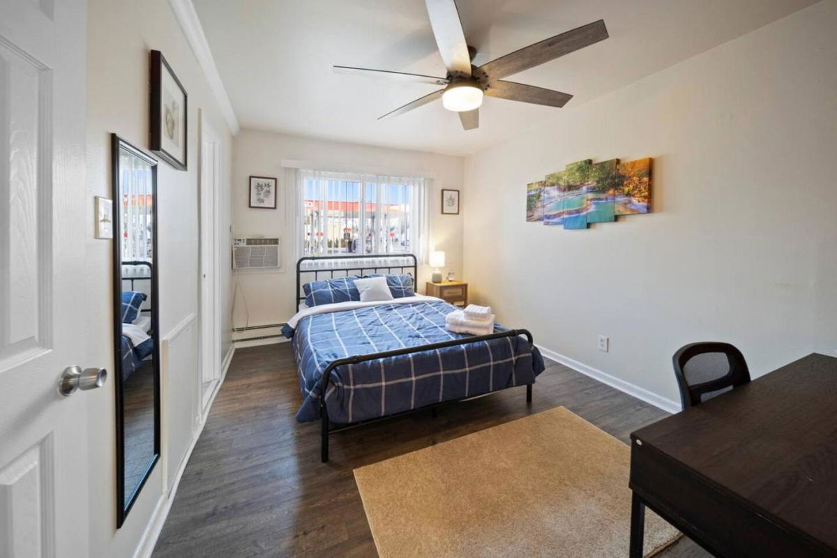 Cozy 1 Bd Apt minutes walking downtown Ferndale photo 4
