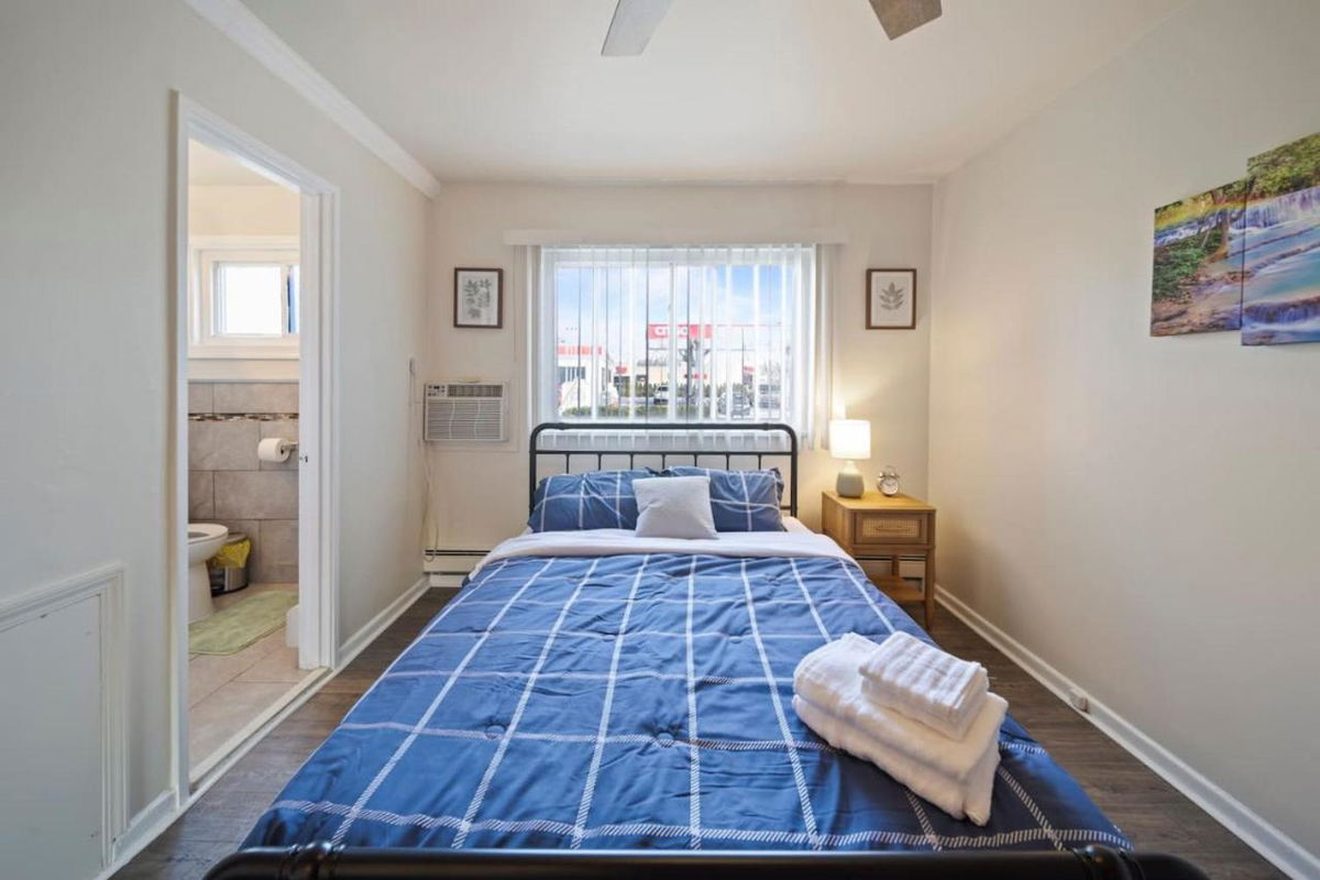 Cozy 1 Bd Apt minutes walking downtown Ferndale photo 5
