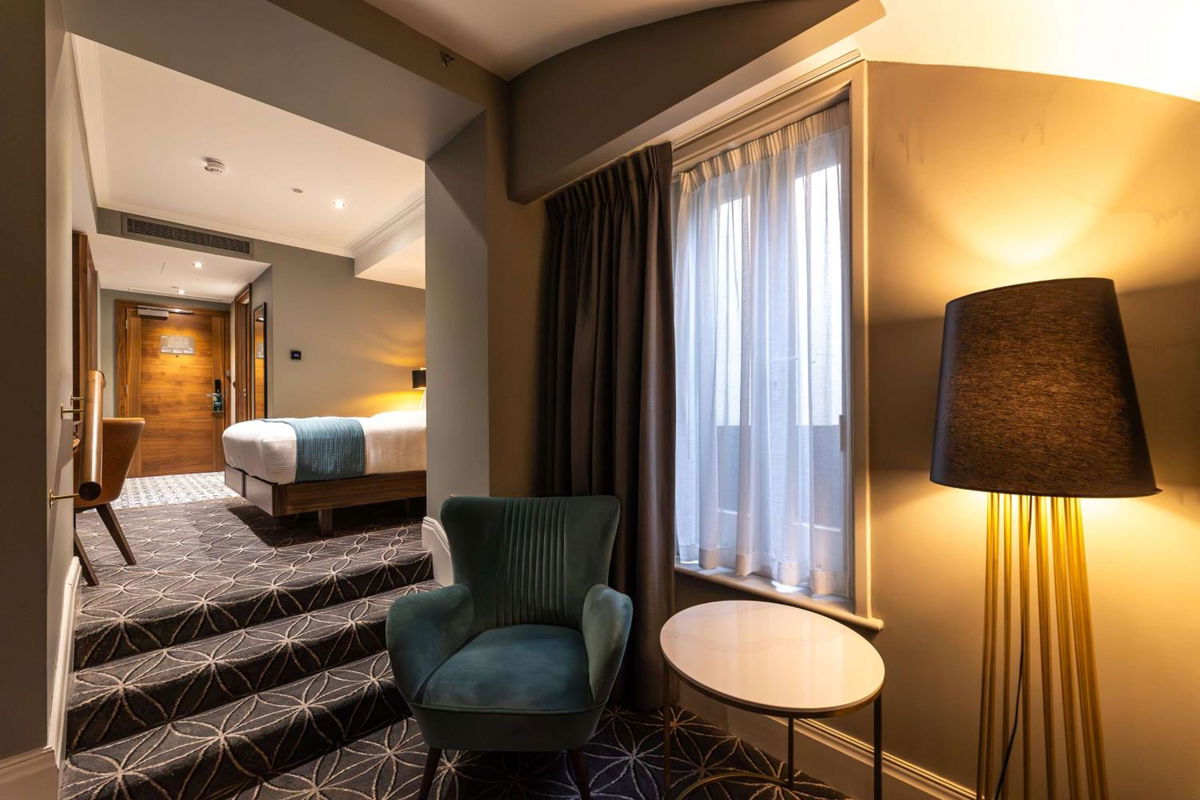 100 Queen's Gate Hotel London Kensington, Curio Collection by Hilton photo 5