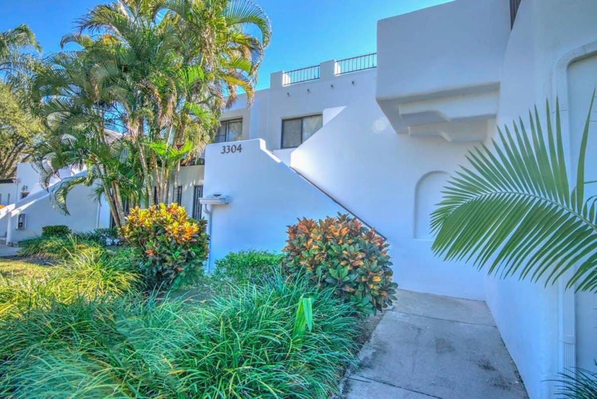 Chic Naples Getaway - Tennis Pool Comfort in Naples, us