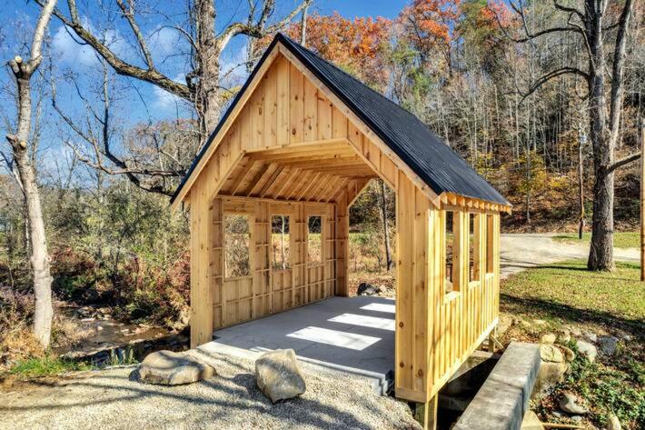 Oasis, Pickleball Court, Creek, WIFI, Mountain Views, Starting at 79" photo 5
