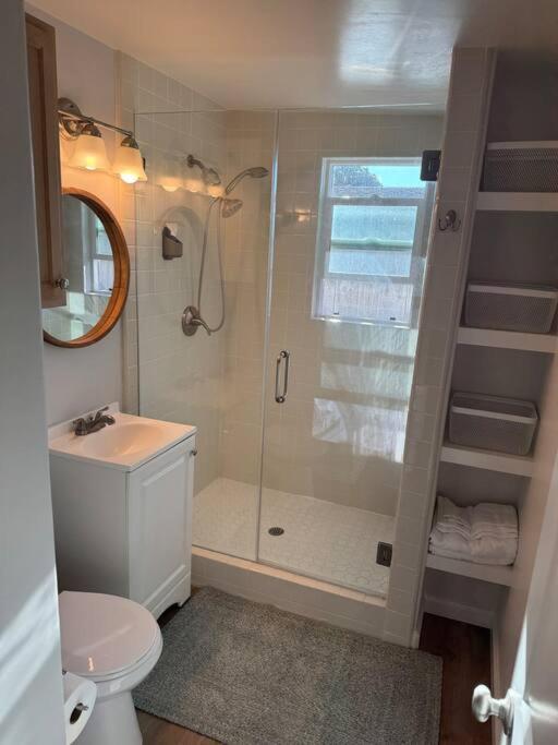 Private Cozy Retreat near Downtown Salinas! photo 3