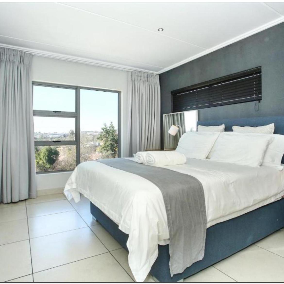 Luxury Apartment in Sandown photo 2