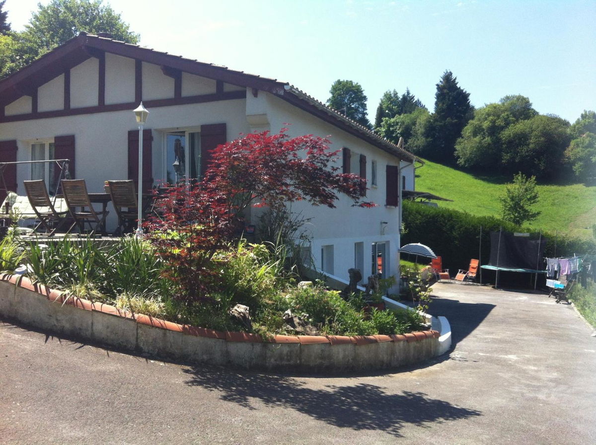 Lake House St Pee Sur Nivelle in Saint-Pée-sur-Nivelle, FR