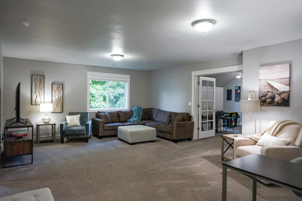 Modern CDA Retreat Near Downtown & Fully Stocked photo 4