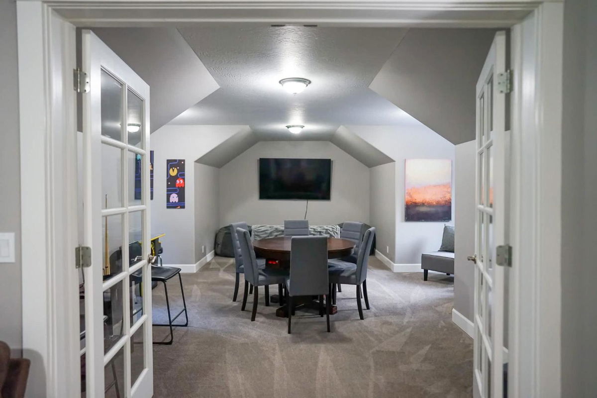 Modern CDA Retreat Near Downtown & Fully Stocked photo 5