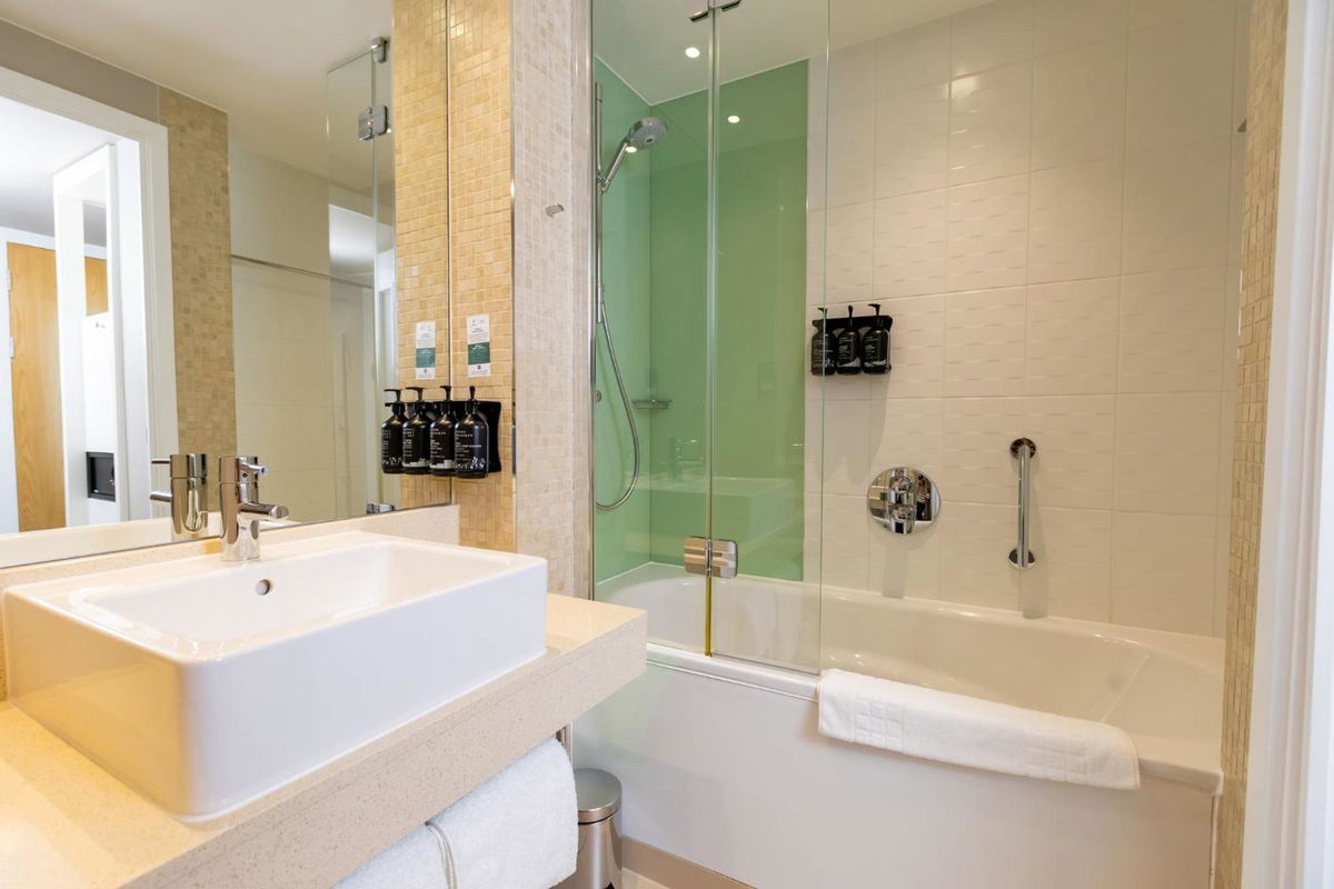 Holiday Inn Manchester-Mediacityuk by IHG photo 4